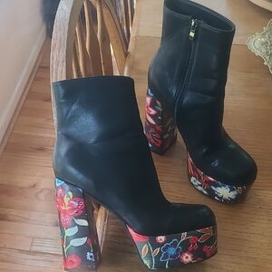 Floral Platform Ankle Boots - Black